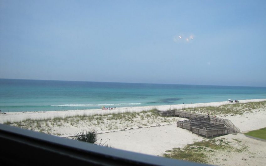 Condo Vacation Rental with direct access to Pensacola Beach